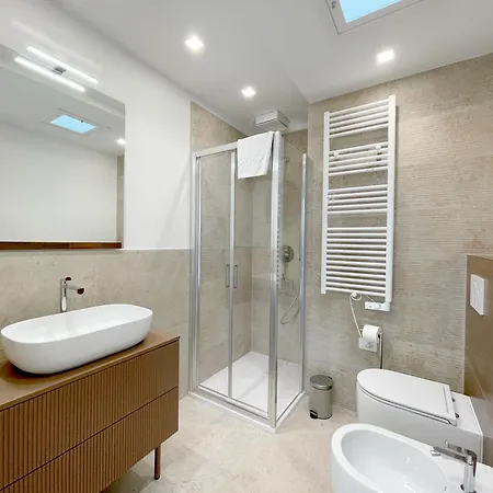 Zia Lella Near Piazza Del Campo *