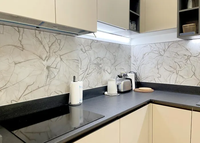 Zia Lella Near Piazza Del Campo